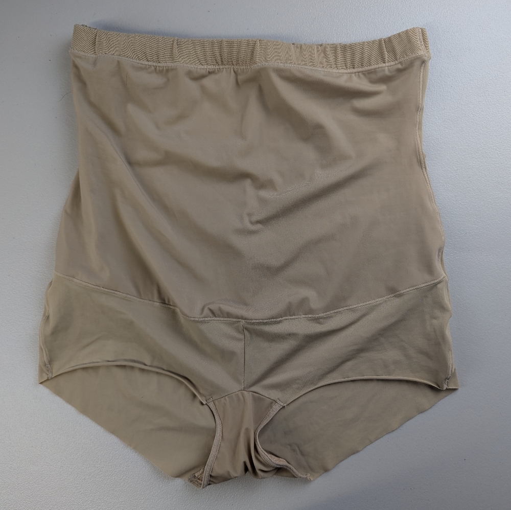 Sweet Nothings Maidenform Hidden Advantage Cellulite Control Boy Shorts XL Beige